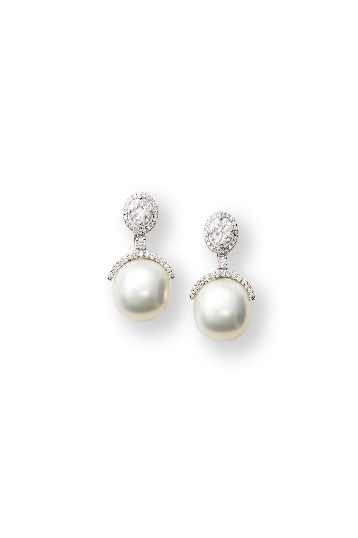Cultured Freshwater Pearl Earrings with Diamond Drop