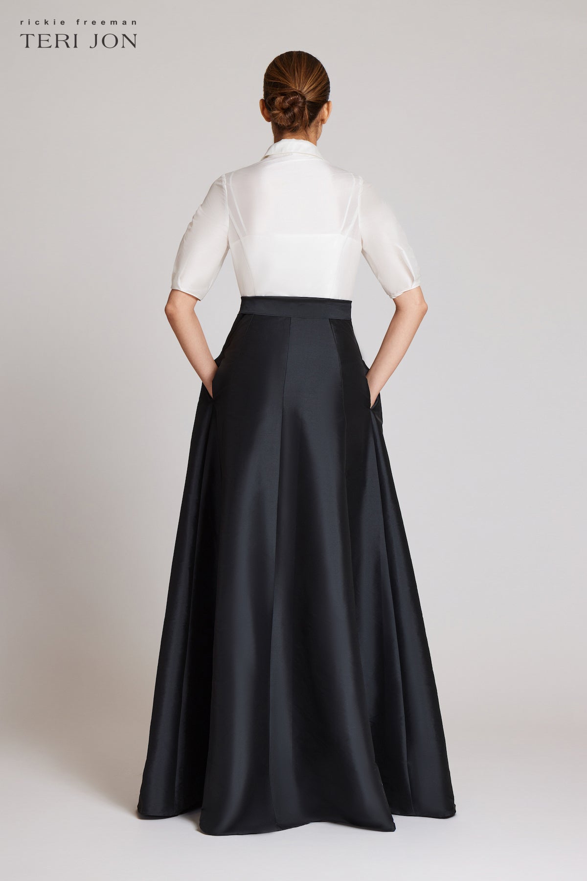 Color_White Black