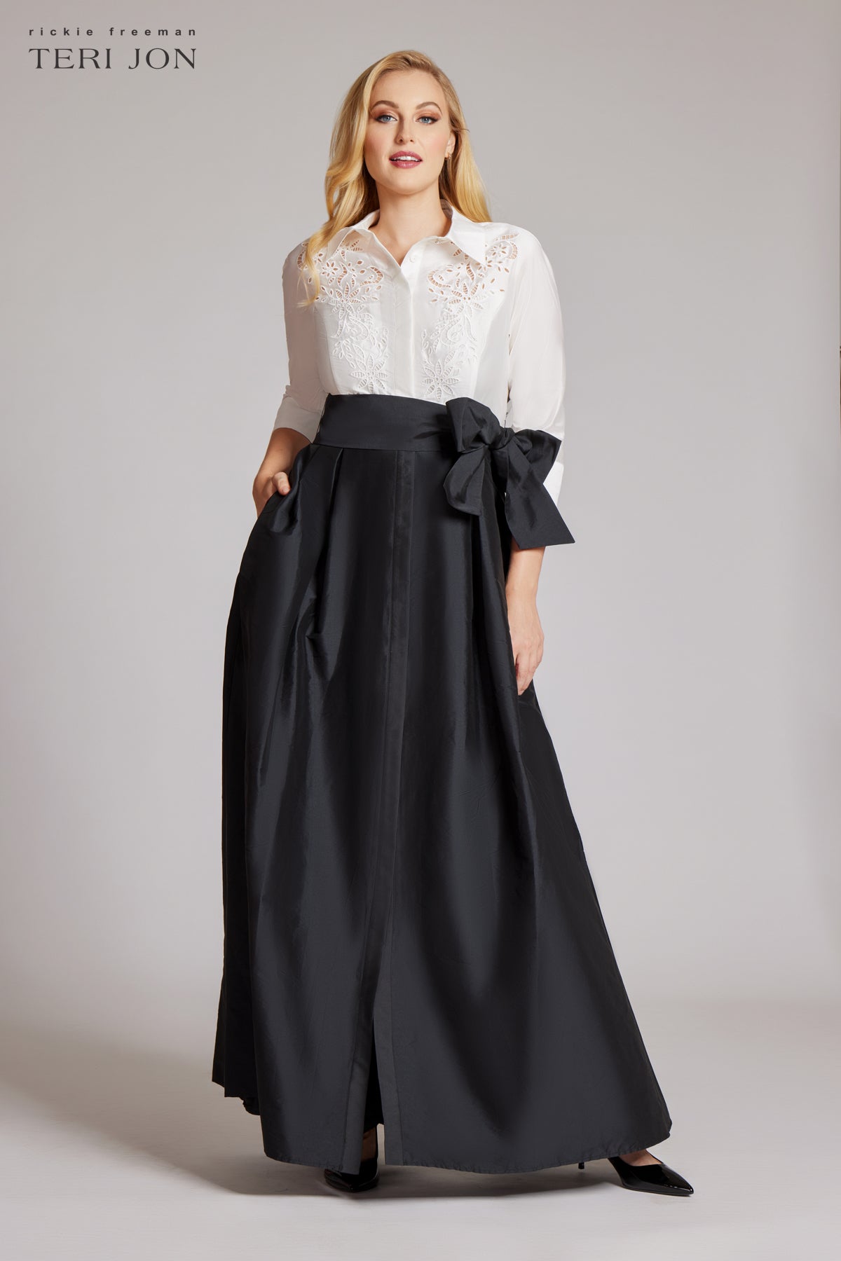Color_White Black plus size image