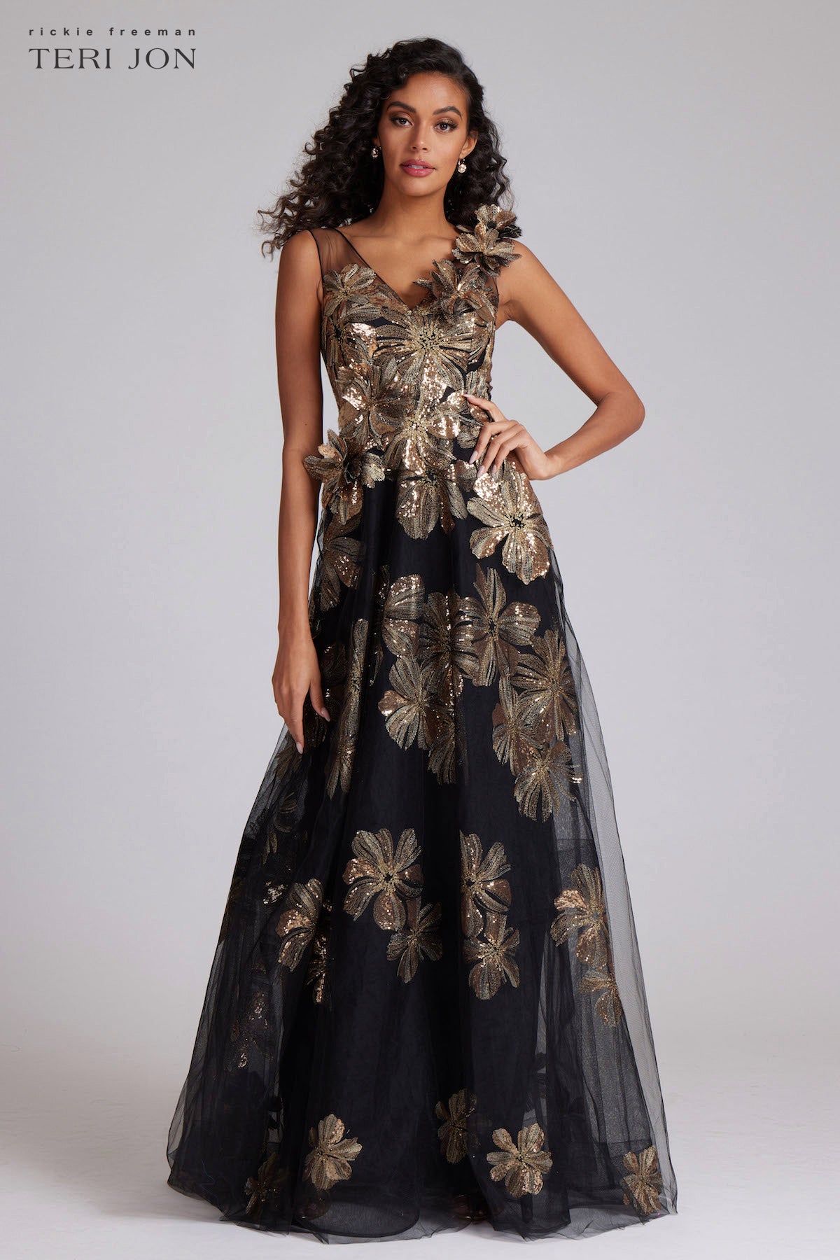 Color_Black/Gold