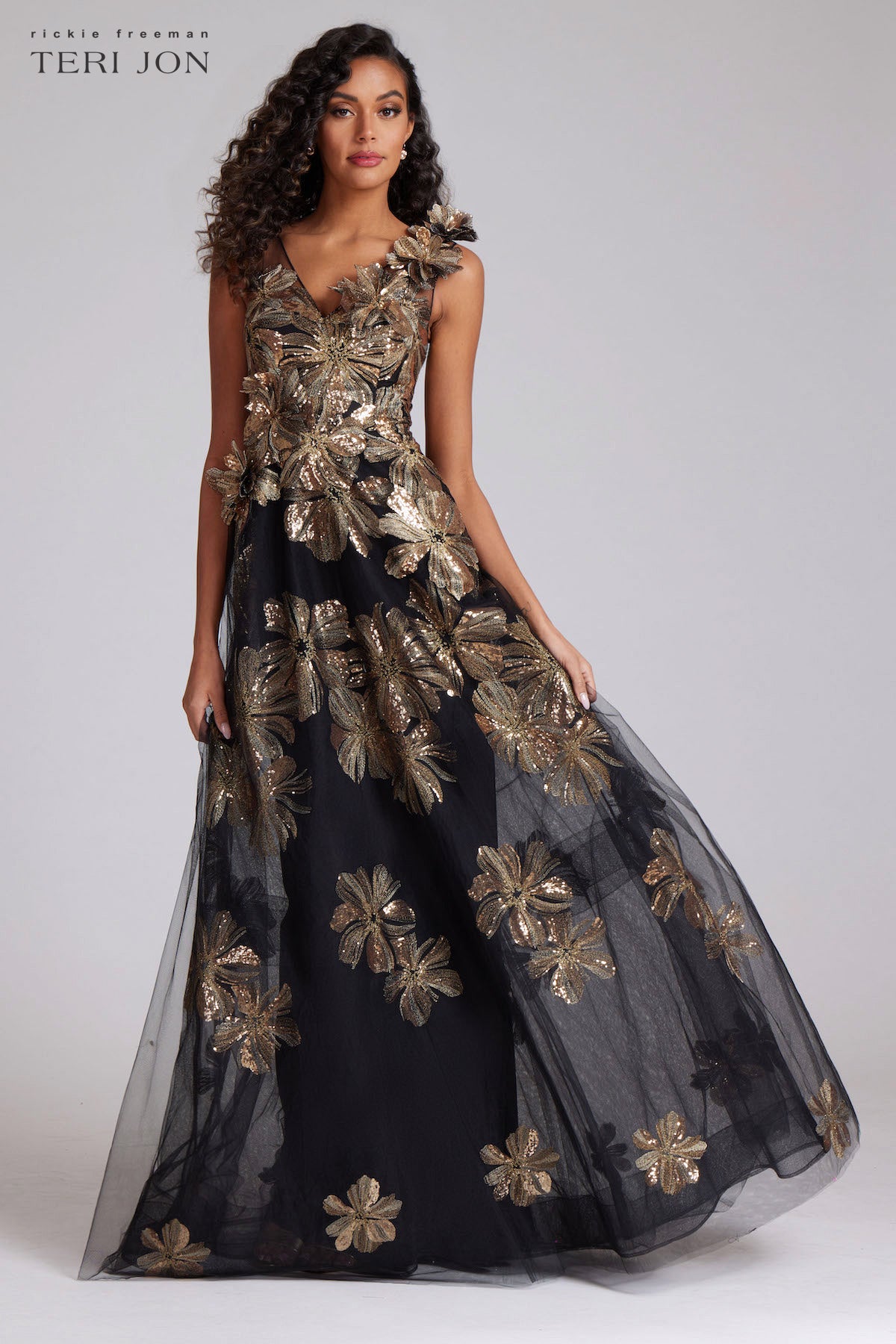 Color_Black/Gold