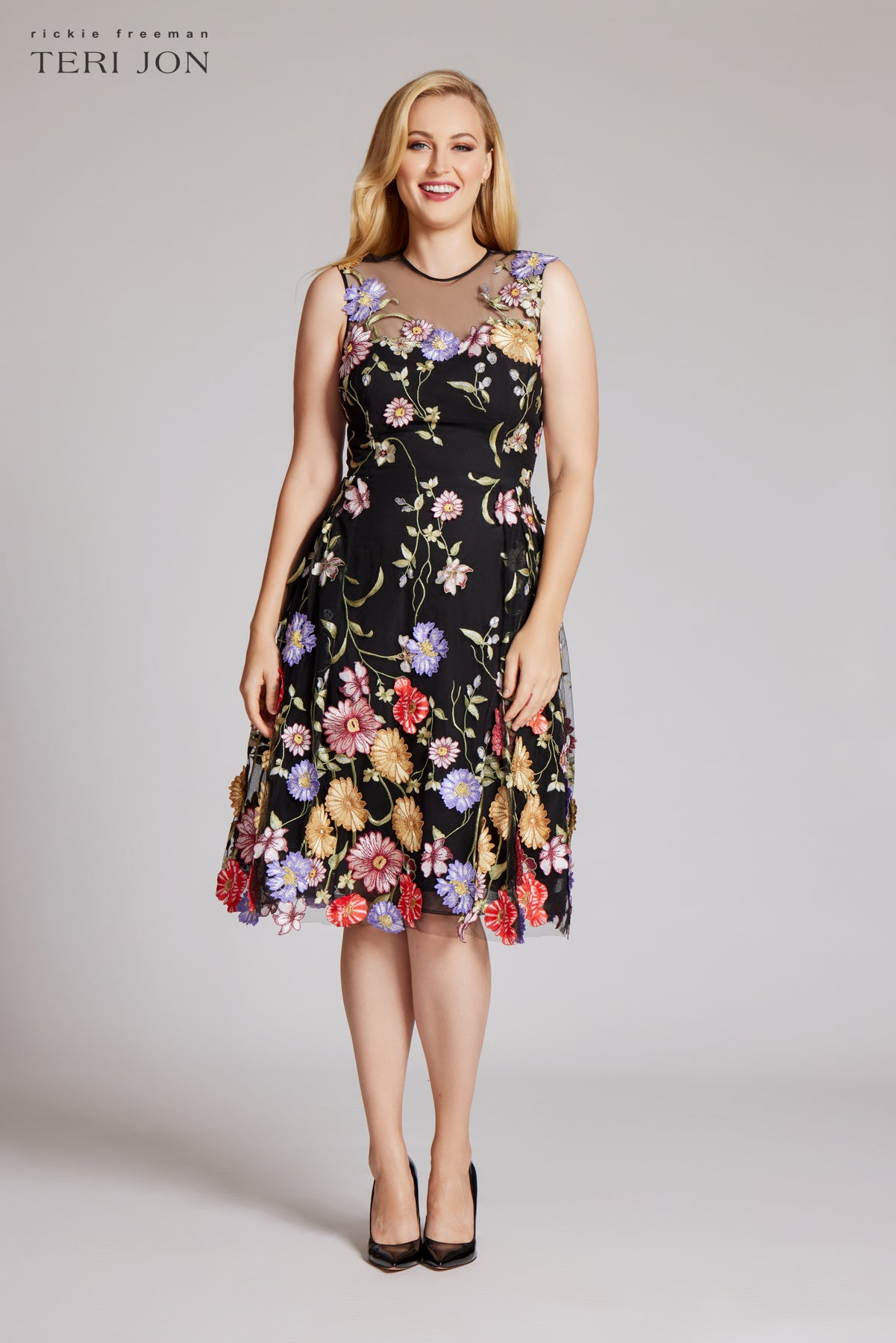 Color_Black Multi plus size image