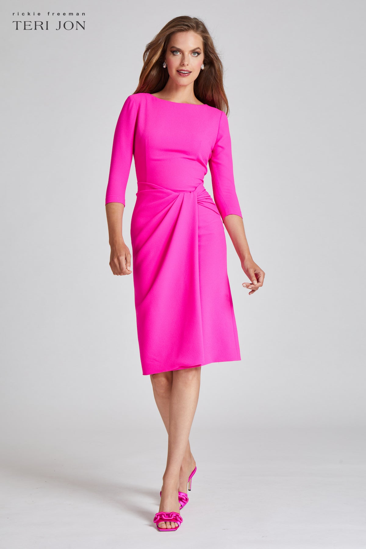 color Hot pink
