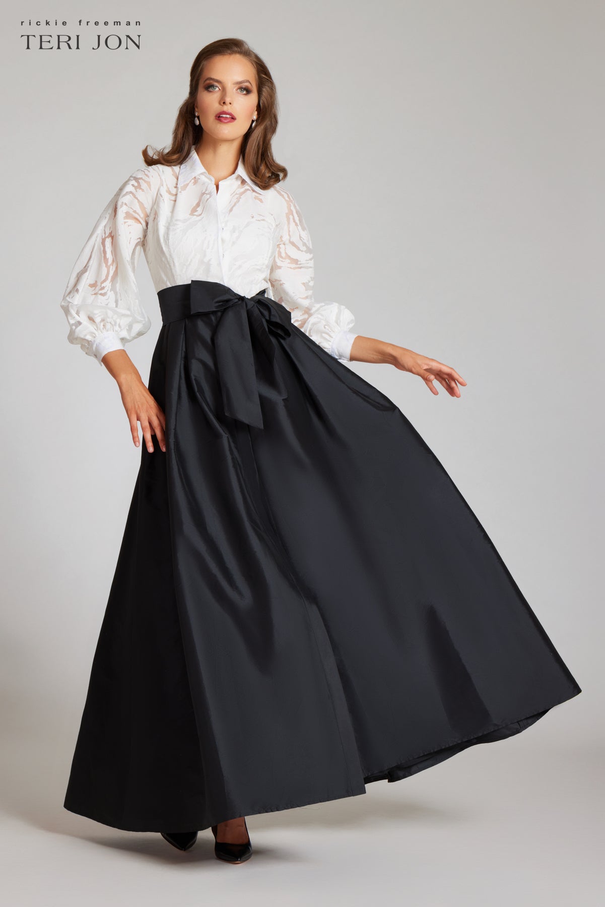 Color_White Black