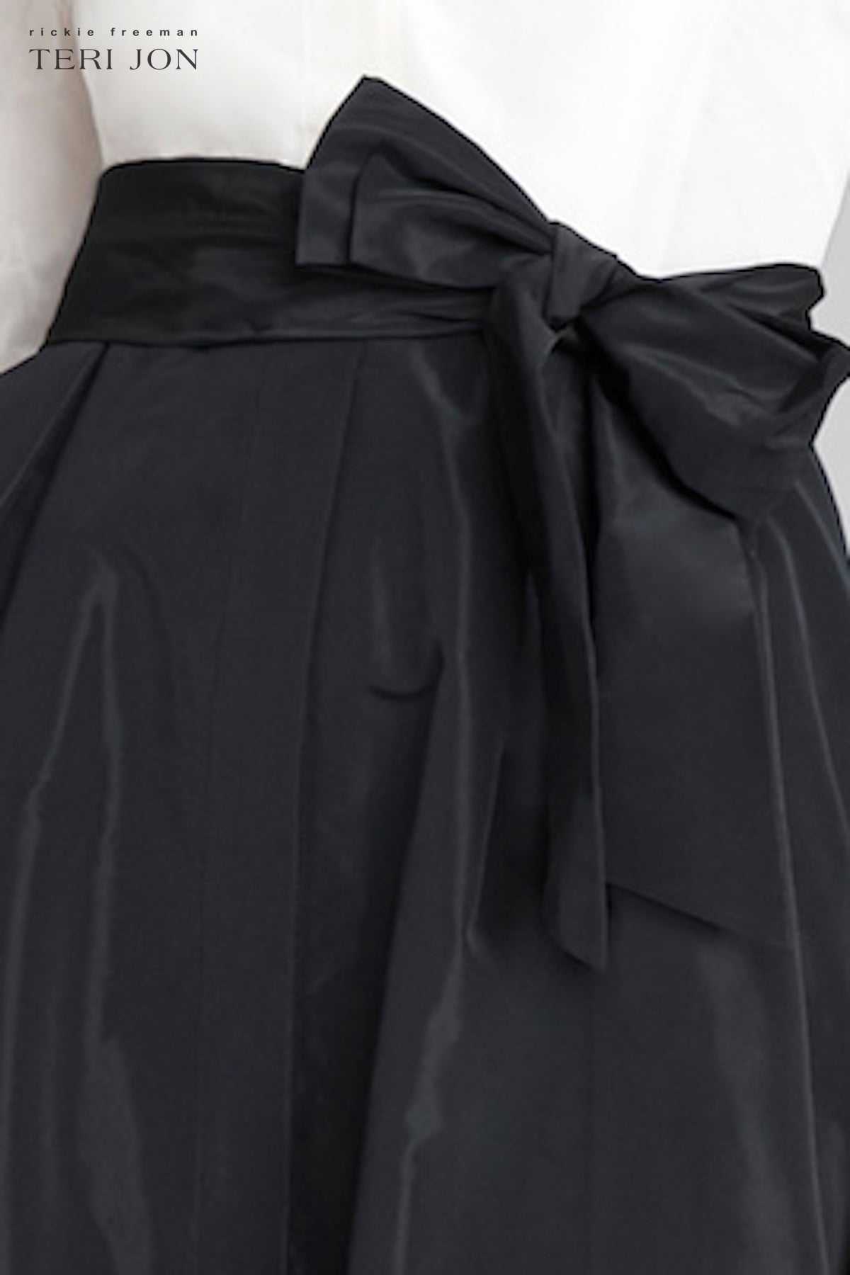 Color_Black and White