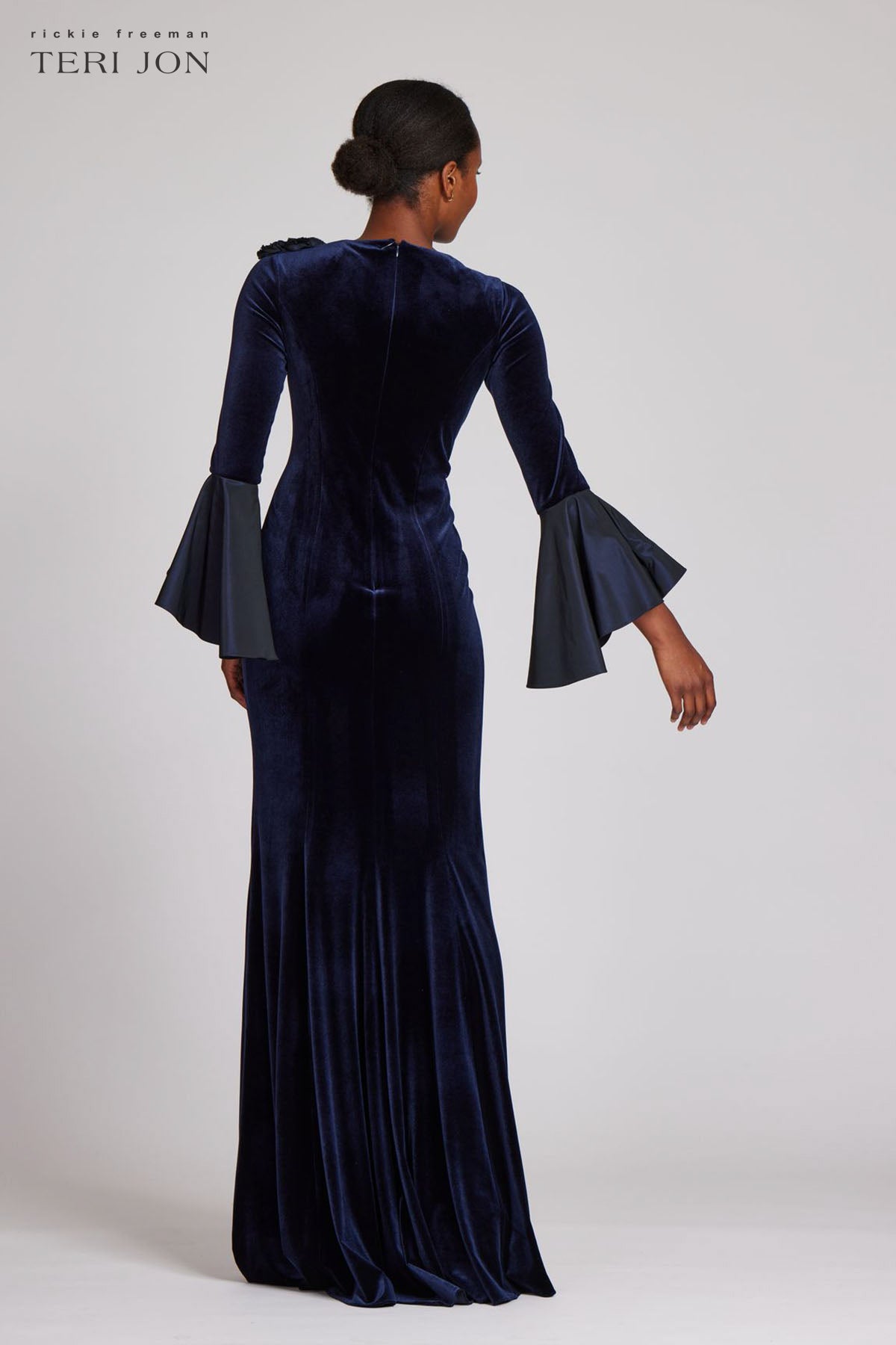 Color_ Sapphire