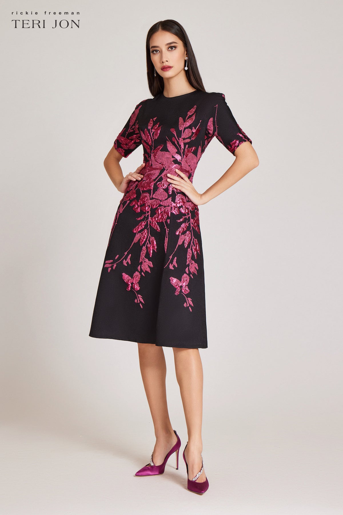 Color_Black Fuchsia