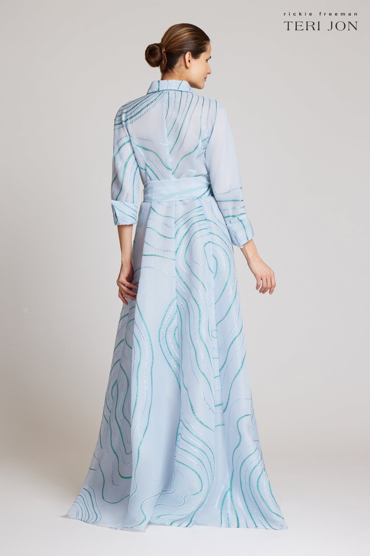 color_light blue